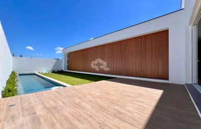 Casa de 3 quartos com 1 suíte no bairro camobi santa maria