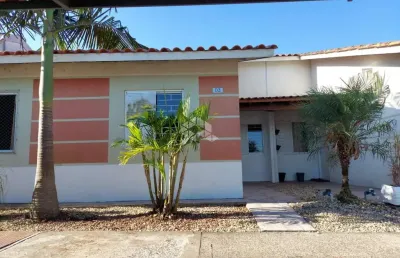 Casa com 2 quartos, dois banheiros à venda no condomínio residencial moradas do clube no bairro cerrito em santa maria