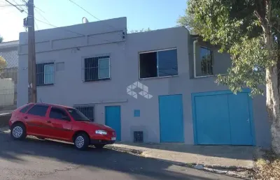 Casa  com 2 quartos garagem coberta no bairro dore em santa maria rs.