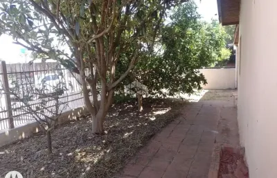 Casa com terreno amplo à venda no bairro lorenzi em santa maria