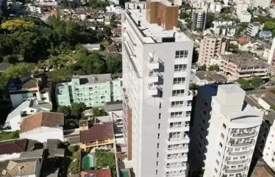 Apartamento 03 suítes, com box duplo em condomínio vertical à venda em santa maria