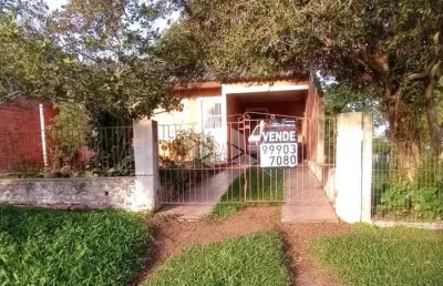 Casa à venda com 3 quartos e 2 banheiros na boca do monte em santa maria rs