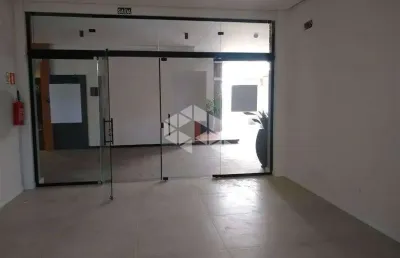 A venda loja comercial de 40,56m² no residencial lê monde em canela.