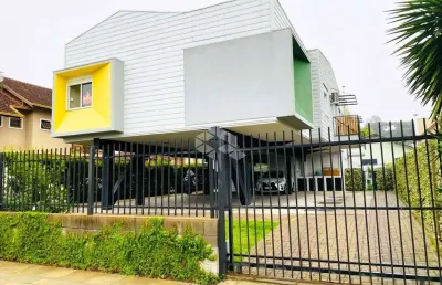 A venda apartamento de 2 dormitórios sendo 1 suíte mais banheiro social, localizado a 300 metros do supermercado rissul em canela.