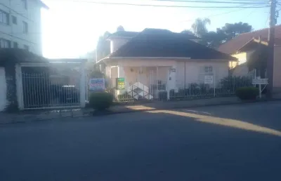 Casa 70  m²  dormitórios, terreno 1.000m², localizada na  vila boeira