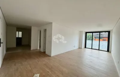 Amplo apartamento no centro de gramado a 5 minutos da rua coberta