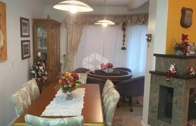 Casa em residencial das bromélias uma quadra do lago negro em gramado
