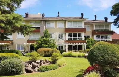 Apartamento de 3 dormitórios no laje de pedra em canela.