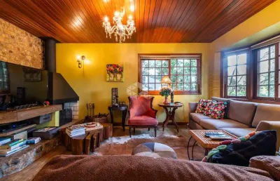 Casa em condomínio fechado com 3 quartos à venda na Papagaios, 58, Quinta da Serra, Canela