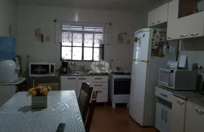 Casa com 4 quartos à venda na Rua Tamoio, 2455, Niterói, Canoas