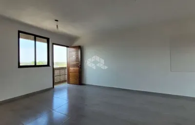 Apartamento com 2 dormitórios, pátio/sacada e  1 vaga