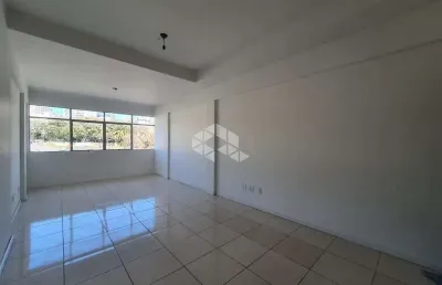 Sala comercial na avenida cristóvão colombo em frente ao shopping total