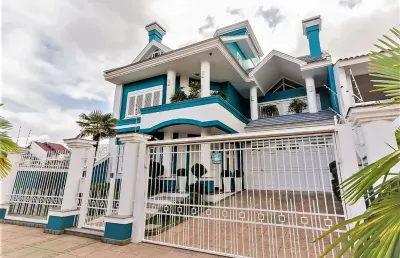 Casa sobrado alto padrão, na marechal rondon em canoas!