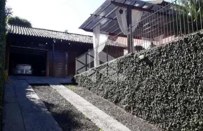 Casa de 2 dormitórios com pergolado e pátio amplo - nova santa rita