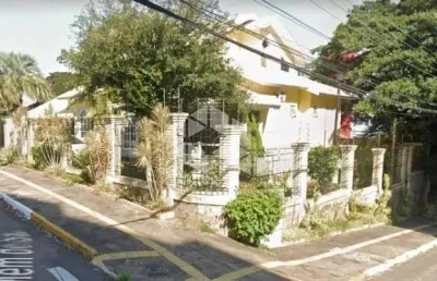 Casa com 3 suítes, e 3 vagas de garagem no bairro niteriói em canoas