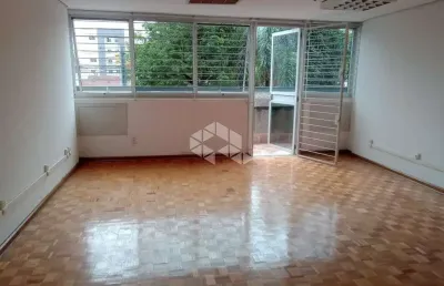 Sala com box, na dom pedro ii, próximo a sogipa, bourbom assis brasil.
