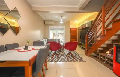Casa sobrado semi mobiliada  2 dormitórios 2 suítes/ pátio com churrasqueira