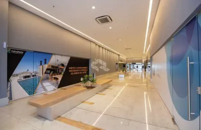 Sala comercial mobiliada no condomínio max plaza, marechal rondon / canoas, com 1 banheiro, uma vaga de garagem e ótima localização.