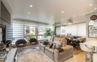 Apartamento 3 quartos transformado em 2 suítes, 1 suíte sacada, lareira, semimobiliado/decorado, churrasqueira, centro/canoas, aceita financiamento.