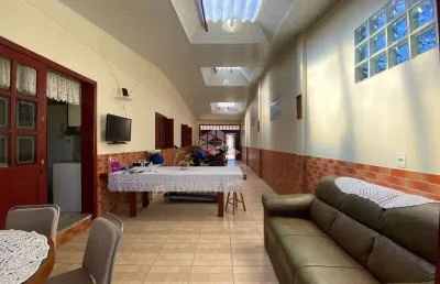 Casa plana com 4 dormitórios, sendo 01 suíte, canoas/bairro niterói