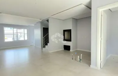 Casa sobrado no bairro moinhos de vento com 3 dormitórios, suíte, closet, suíte americana, lavabo, churrasqueira, 2 vagas.