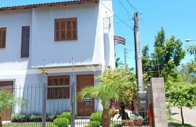 Sobrado  03 dormitórios sendo 1 suíte no bairro são josé em canoas.