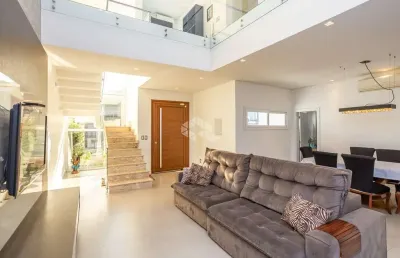 Casa/sobrado 3 dormitórios, 1 suíte, com 200m2, piscina, área gourmet, no mont serrat em canoas. aceita fgts e pode ser financiado