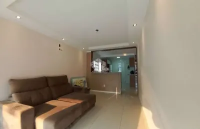 Casa c/ 3 dormitórios, sacada, closet, 3 banheiros, piscina, quiosque, churraqueira, gragem. aceita financiamento, fgts. facil acesso p/ centro de nh