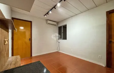 Apartamento de 2 dormitórios, vaga, playground, salão de festas, portaria 24h, próximo da, av. maurício cardoso, hamburgo velho, novo hamburgo.