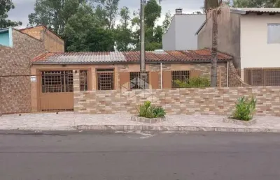 Casa com 2 quartos à venda na Rua Seis, 5, Guajuviras, Canoas