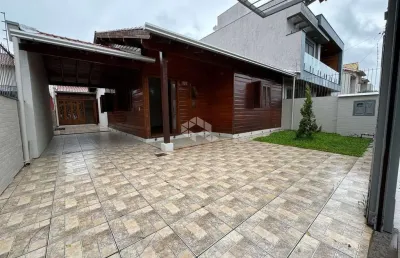 Casa térrea com 134 m² , 3 dormitórios, sendo 1 suíte - moinhos de vento, canoas/rs.