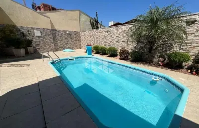 Casa semi-mobiliada com 3 dormitórios, suite, piscia, lareira - igara - canoas