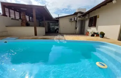 Casa de veraneio em capão novo: piscina, lazer e conforto para seus momentos inesquecíveis