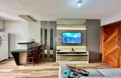 Apartamento 1 dormitório, mobiliado e decorado no centro de capão da canoa
