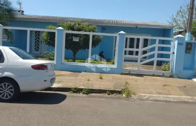 Casa com 3 quartos à venda na Dorvalino De Matos Dos Santos, 375, Santa Luzia, Capão da Canoa