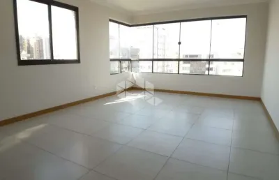 Apartamento 3 dormitórios, 1 suíte, box, centro, capão da canoa.