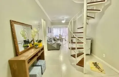 Apartamento com 3 dormitórios, 123 m² de área privativa, 2 banheiros sociais, completamente mobiliado