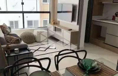 Apartamento de 2 dormitórios, 1 suíte, sacada integrada, churrasqueira, box, navegantes, capão da
