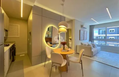 Apartamento novo, mobiliado e decorado, 01 dormitório, pronto para morar, em capão da canoa/rs.