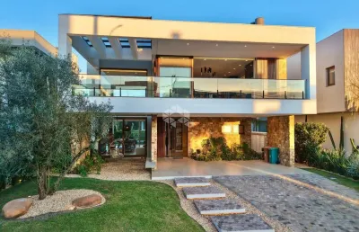 Casa de luxo no capão ilhas compost por 04 quartos/suítes, mobiliada e decorada.