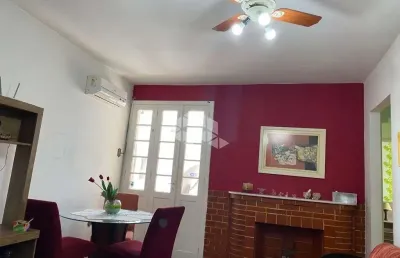 Apartamento de três (3) dormitórios no centro histórico