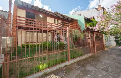 Casa com 4 quartos à venda na Rua Veronese, 52, São Sebastião, Porto Alegre