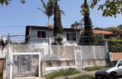 Casa com 3 quartos à venda na Rua dos Caiaguais, 207, Espírito Santo, Porto Alegre