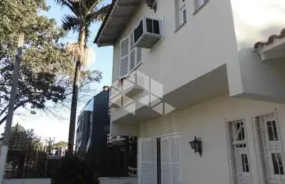 Casa 3 dormitórios à venda no bairro cristo redentor