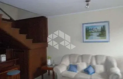 Casa com 3 quartos à venda na Avenida Ipê, 298, Vila Jardim, Porto Alegre