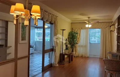 Lindo apartamento com 3 dormitórios e 2 vagas de garagem