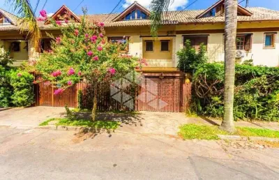 Casa com 3 quartos à venda na Rua Professor Frederico Guilherme Gaelzer, 126, Jardim do Salso, Porto Alegre