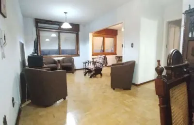 Apartamento 03 dormitórios com garagem no bairro teresópolis em porto alegre