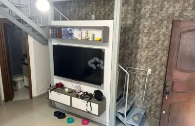 Casa em condomínio 2 dorm, 1 vaga, com sotão e muita tranquilidade