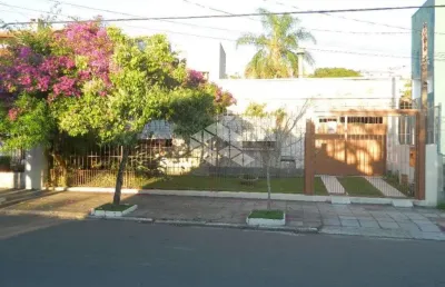Casa com 3 quartos à venda na Rua Ibirubá, 160, Cavalhada, Porto Alegre